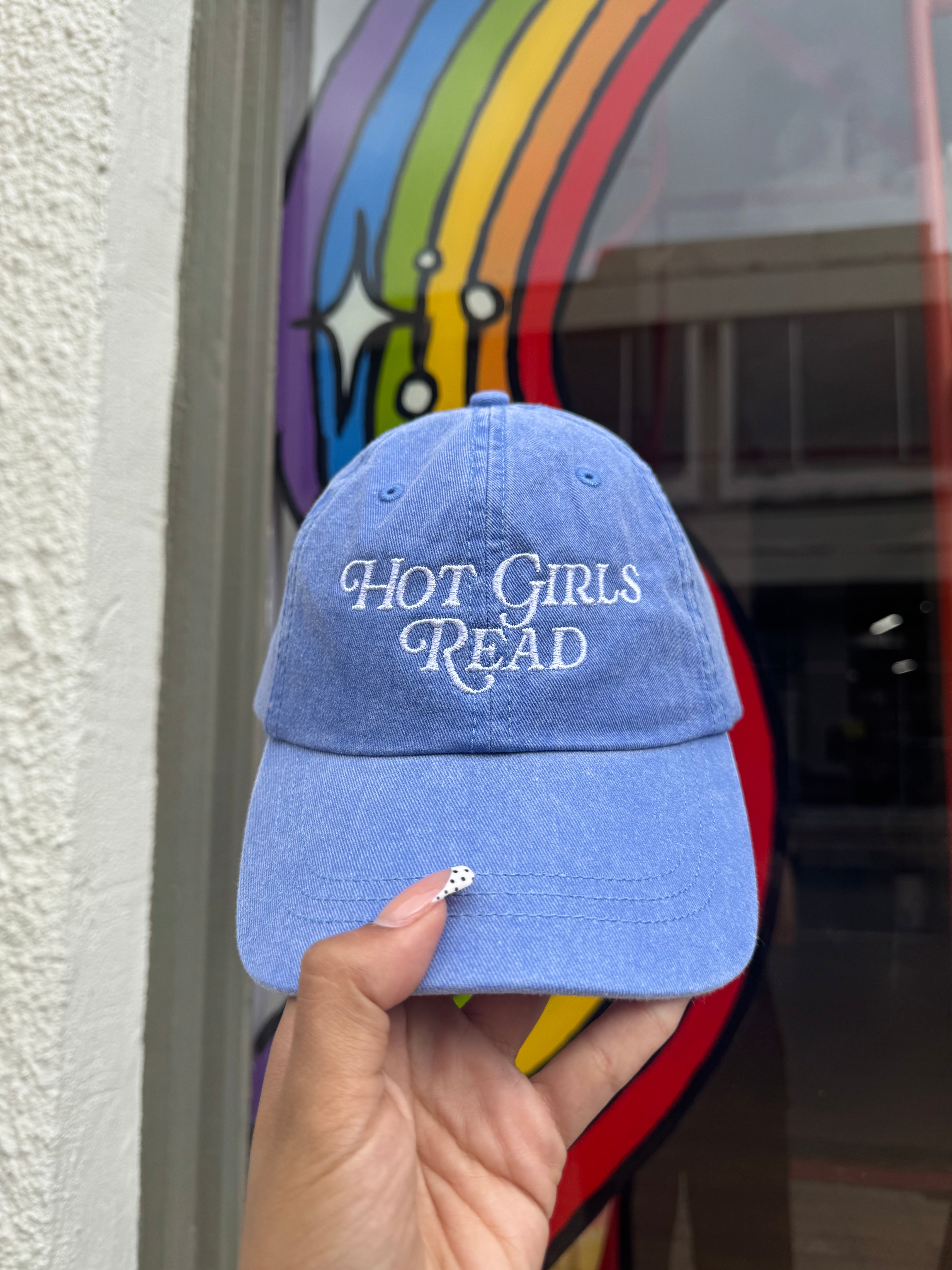 Hot girls Read Cap