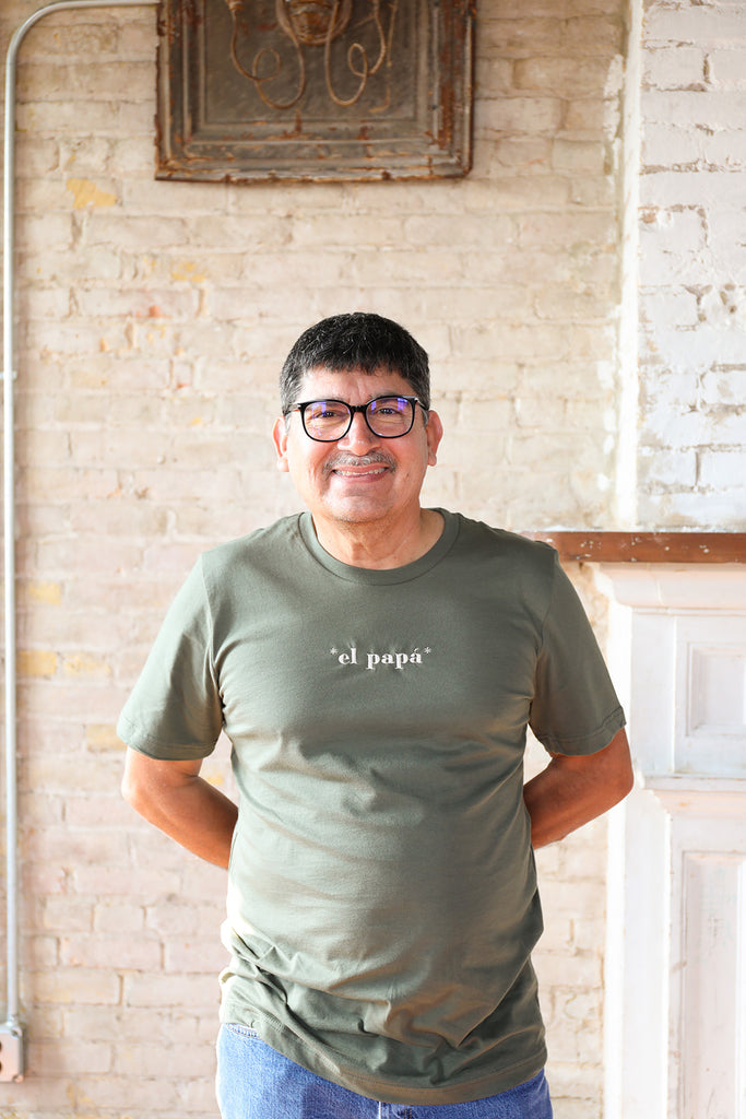*el Papá* Father's Day Tee
