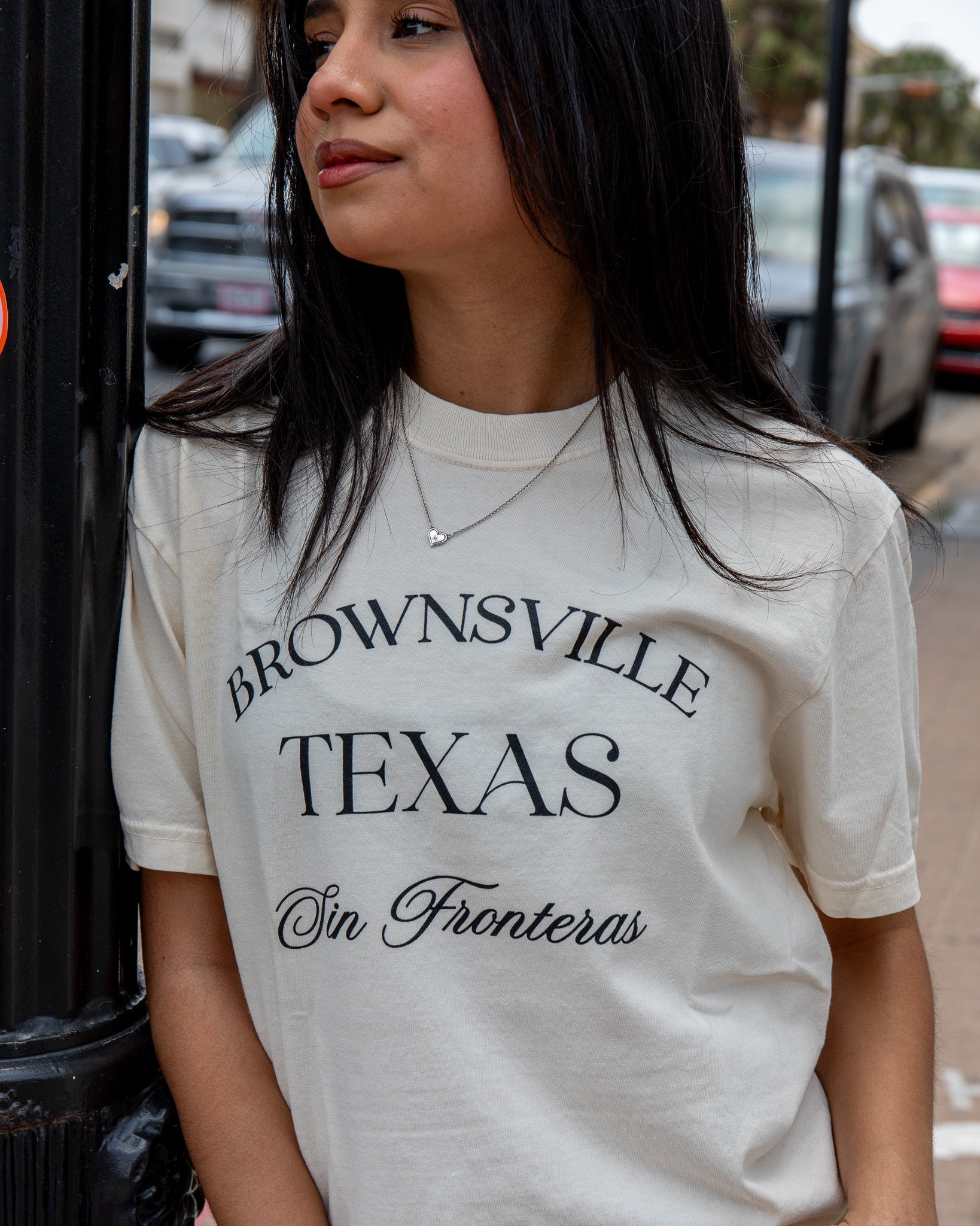 Sin Fronteras Tee
