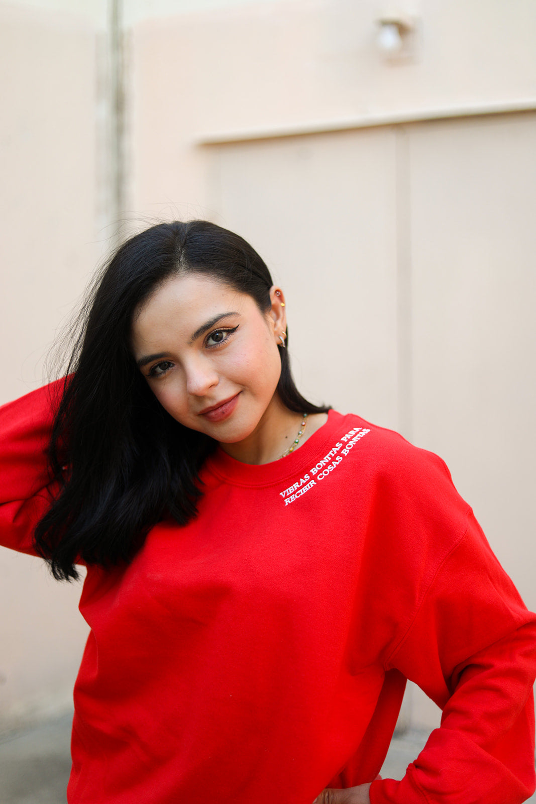 Vibras Bonitas (Red)Sweatshirt